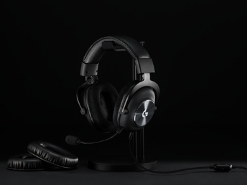 Bild på LOGITECH PRO X GAMING HEADSET + STAND 991-000358